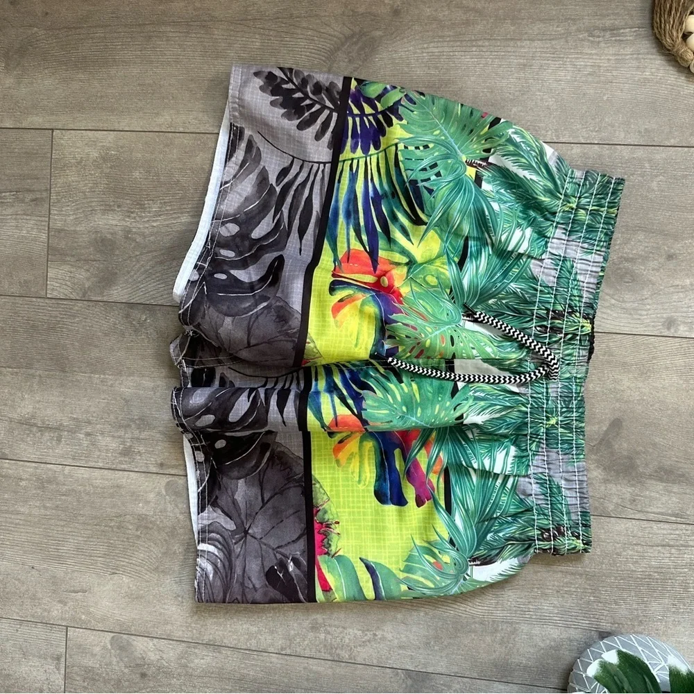 Boutique Tropical Print Boys Swim Trunks Shorts Vibrant Size XL Like New